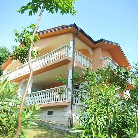 Viktorija アパート