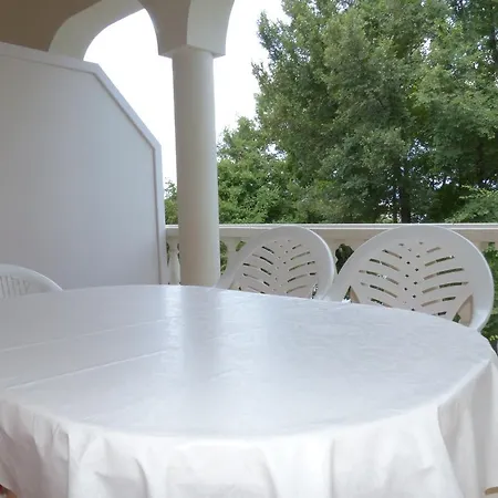 Viktorija オミサリ